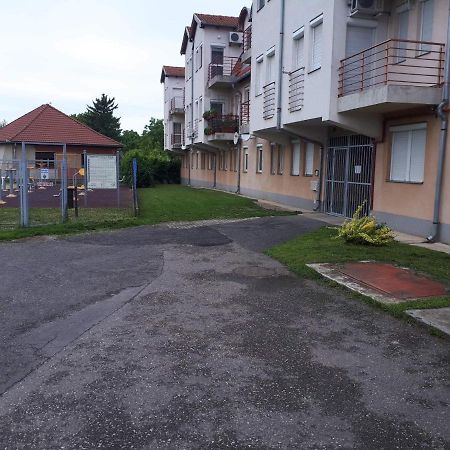 Gabrielle Apartman Hajdúszoboszló Zewnętrze zdjęcie